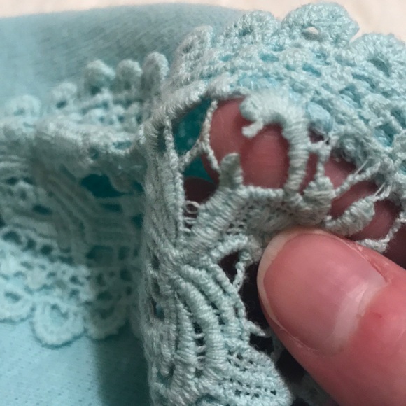 Forever 21 eyelet lace sleeve sweatshirt - Picture 4 of 6